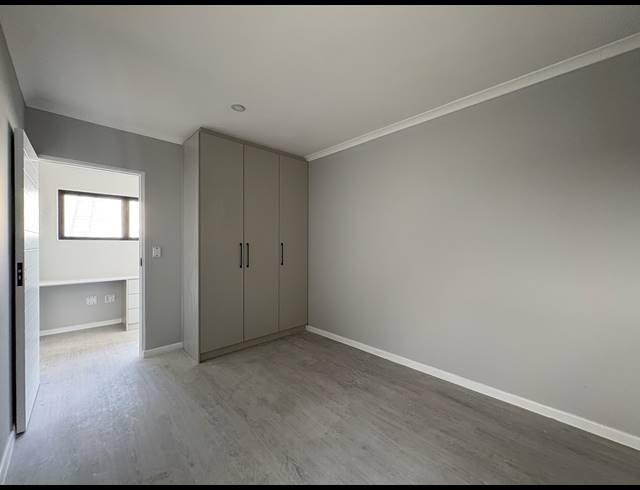 3 BEDROOM HOUSE FOR SALE IN SANDOWN